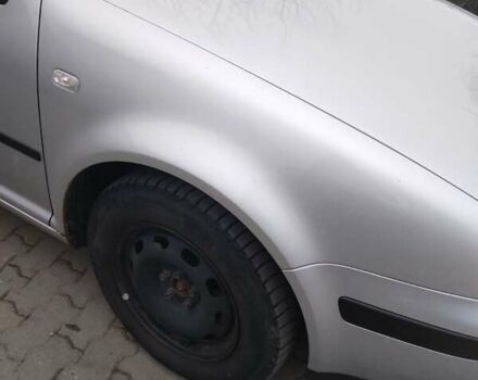 Серый Фольксваген Гольф, объемом двигателя 1.6 л и пробегом 260 тыс. км за 3950 $, фото 2 на Automoto.ua