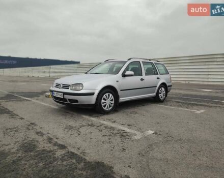 Серый Фольксваген Гольф, объемом двигателя 1.39 л и пробегом 308 тыс. км за 3200 $, фото 1 на Automoto.ua