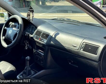 Серый Фольксваген Гольф, объемом двигателя 1.9 л и пробегом 277 тыс. км за 4900 $, фото 4 на Automoto.ua