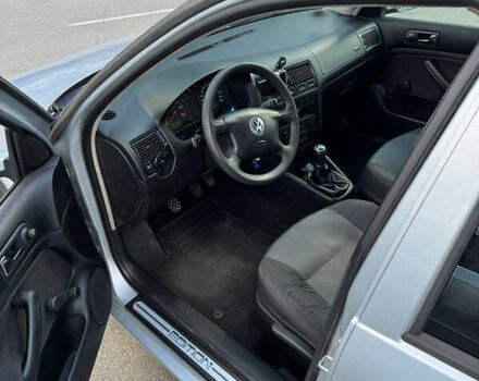 Серый Фольксваген Гольф, объемом двигателя 1.6 л и пробегом 265 тыс. км за 5300 $, фото 24 на Automoto.ua