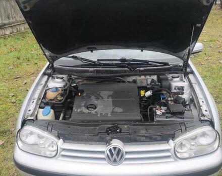 Серый Фольксваген Гольф, объемом двигателя 1.6 л и пробегом 259 тыс. км за 2800 $, фото 4 на Automoto.ua