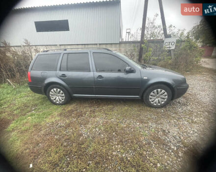 Серый Фольксваген Гольф, объемом двигателя 1.6 л и пробегом 298 тыс. км за 4500 $, фото 3 на Automoto.ua