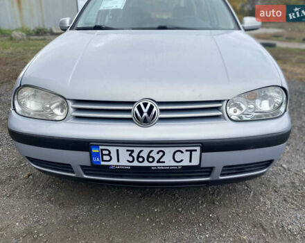 Серый Фольксваген Гольф, объемом двигателя 1.6 л и пробегом 290 тыс. км за 3600 $, фото 2 на Automoto.ua