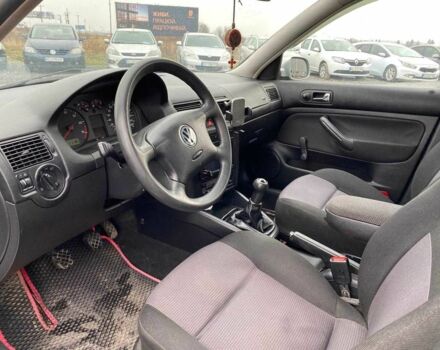 Серый Фольксваген Гольф, объемом двигателя 1.6 л и пробегом 267 тыс. км за 3890 $, фото 9 на Automoto.ua