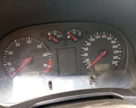 Сірий Фольксваген Гольф, об'ємом двигуна 1.6 л та пробігом 300 тис. км за 4000 $, фото 4 на Automoto.ua