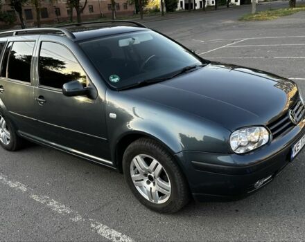 Серый Фольксваген Гольф, объемом двигателя 1.6 л и пробегом 225 тыс. км за 3950 $, фото 1 на Automoto.ua