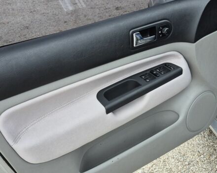 Сірий Фольксваген Гольф, об'ємом двигуна 1.9 л та пробігом 257 тис. км за 4000 $, фото 8 на Automoto.ua