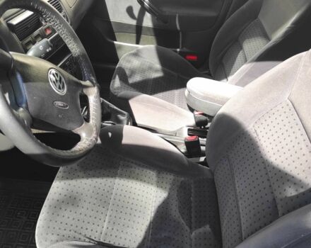 Серый Фольксваген Гольф, объемом двигателя 1.6 л и пробегом 172 тыс. км за 4304 $, фото 9 на Automoto.ua