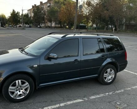 Серый Фольксваген Гольф, объемом двигателя 1.6 л и пробегом 225 тыс. км за 3950 $, фото 2 на Automoto.ua