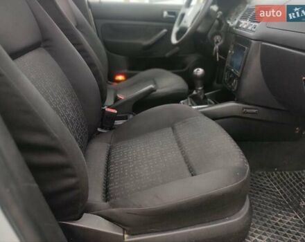 Серый Фольксваген Гольф, объемом двигателя 1.39 л и пробегом 308 тыс. км за 3200 $, фото 32 на Automoto.ua