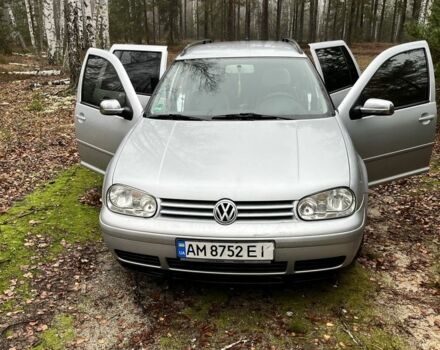 Серый Фольксваген Гольф, объемом двигателя 1.6 л и пробегом 333 тыс. км за 5000 $, фото 5 на Automoto.ua