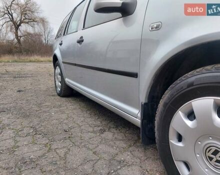 Сірий Фольксваген Гольф, об'ємом двигуна 1.6 л та пробігом 220 тис. км за 3950 $, фото 19 на Automoto.ua