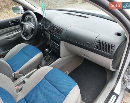 Сірий Фольксваген Гольф, об'ємом двигуна 1.6 л та пробігом 220 тис. км за 3950 $, фото 37 на Automoto.ua