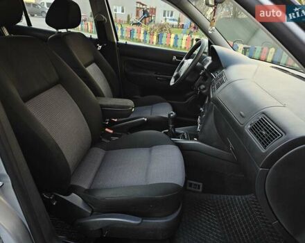 Серый Фольксваген Гольф, объемом двигателя 1.9 л и пробегом 280 тыс. км за 4100 $, фото 33 на Automoto.ua