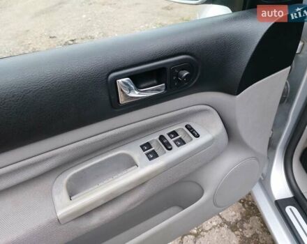 Сірий Фольксваген Гольф, об'ємом двигуна 1.6 л та пробігом 220 тис. км за 3950 $, фото 49 на Automoto.ua