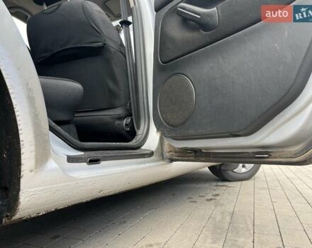 Серый Фольксваген Гольф, объемом двигателя 1.9 л и пробегом 383 тыс. км за 4400 $, фото 2 на Automoto.ua