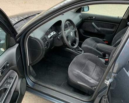 Серый Фольксваген Гольф, объемом двигателя 1.6 л и пробегом 255 тыс. км за 3699 $, фото 8 на Automoto.ua