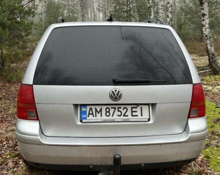 Серый Фольксваген Гольф, объемом двигателя 1.6 л и пробегом 333 тыс. км за 5000 $, фото 12 на Automoto.ua