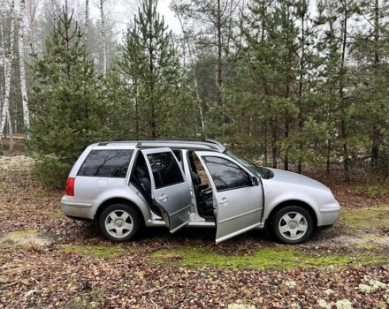Серый Фольксваген Гольф, объемом двигателя 1.6 л и пробегом 333 тыс. км за 5000 $, фото 3 на Automoto.ua