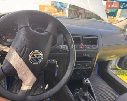 Фольксваген Гольф 2001 в Хмельницком на Automoto.ua Серый Фольксваген Гольф, объемом двигателя 1.6 л и пробегом 184 тыс. км за 4650 $, фото 1 на Automoto.ua