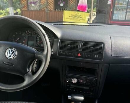 Серый Фольксваген Гольф, объемом двигателя 1.6 л и пробегом 245 тыс. км за 4900 $, фото 5 на Automoto.ua