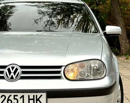 Серый Фольксваген Гольф, объемом двигателя 1.6 л и пробегом 300 тыс. км за 4550 $, фото 1 на Automoto.ua