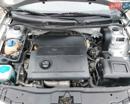 Сірий Фольксваген Гольф, об'ємом двигуна 1.6 л та пробігом 220 тис. км за 3950 $, фото 32 на Automoto.ua