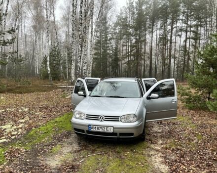 Серый Фольксваген Гольф, объемом двигателя 1.6 л и пробегом 333 тыс. км за 5000 $, фото 4 на Automoto.ua