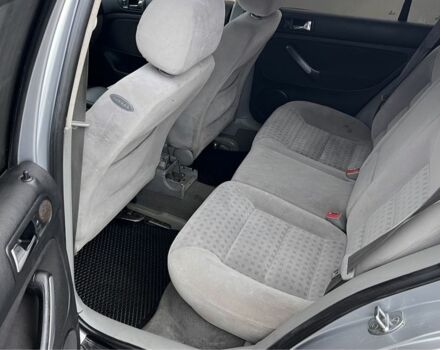 Серый Фольксваген Гольф, объемом двигателя 1.9 л и пробегом 333 тыс. км за 3900 $, фото 7 на Automoto.ua