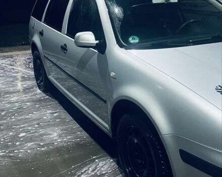 Серый Фольксваген Гольф, объемом двигателя 1.6 л и пробегом 377 тыс. км за 3800 $, фото 2 на Automoto.ua