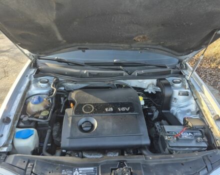 Серый Фольксваген Гольф, объемом двигателя 1.6 л и пробегом 243 тыс. км за 3999 $, фото 17 на Automoto.ua