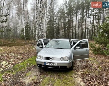 Серый Фольксваген Гольф, объемом двигателя 1.6 л и пробегом 333 тыс. км за 5000 $, фото 3 на Automoto.ua