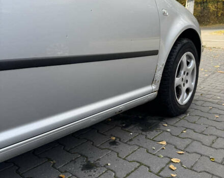 Серый Фольксваген Гольф, объемом двигателя 1.6 л и пробегом 219 тыс. км за 4000 $, фото 9 на Automoto.ua