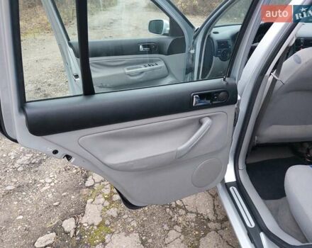 Сірий Фольксваген Гольф, об'ємом двигуна 1.6 л та пробігом 220 тис. км за 3950 $, фото 44 на Automoto.ua