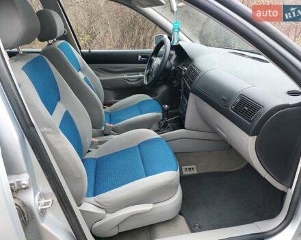 Сірий Фольксваген Гольф, об'ємом двигуна 1.6 л та пробігом 220 тис. км за 3950 $, фото 35 на Automoto.ua