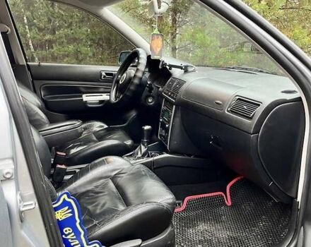 Серый Фольксваген Гольф, объемом двигателя 1.6 л и пробегом 333 тыс. км за 5000 $, фото 18 на Automoto.ua