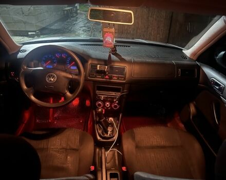 Фольксваген Гольф 2001 у Борисполе на Automoto.ua Сірий Фольксваген Гольф, об'ємом двигуна 1.6 л та пробігом 308 тис. км за 3500 $, фото 7 на Automoto.ua