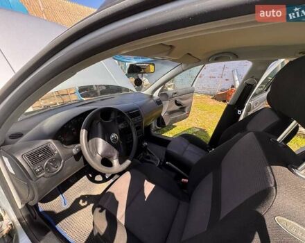 Фольксваген Гольф 2001 в Хмельницком на Automoto.ua Серый Фольксваген Гольф, объемом двигателя 1.6 л и пробегом 184 тыс. км за 4650 $, фото 5 на Automoto.ua