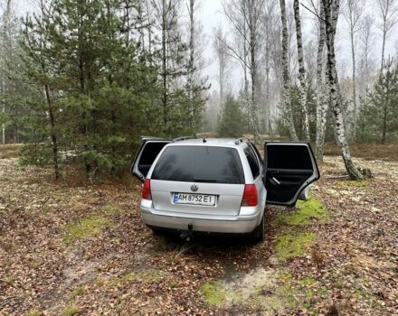 Серый Фольксваген Гольф, объемом двигателя 1.6 л и пробегом 333 тыс. км за 5000 $, фото 2 на Automoto.ua