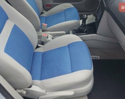 Серый Фольксваген Гольф, объемом двигателя 1.6 л и пробегом 196 тыс. км за 4850 $, фото 30 на Automoto.ua