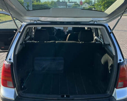 Серый Фольксваген Гольф, объемом двигателя 1.6 л и пробегом 195 тыс. км за 4300 $, фото 11 на Automoto.ua