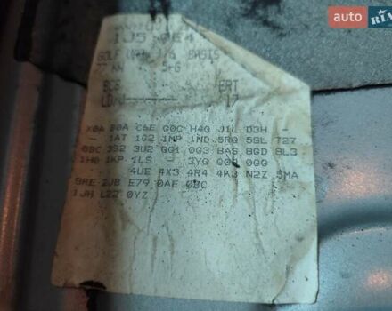 Серый Фольксваген Гольф, объемом двигателя 1.6 л и пробегом 262 тыс. км за 5000 $, фото 82 на Automoto.ua