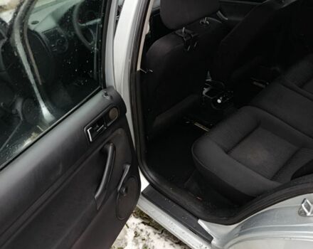 Серый Фольксваген Гольф, объемом двигателя 2 л и пробегом 351 тыс. км за 1399 $, фото 4 на Automoto.ua