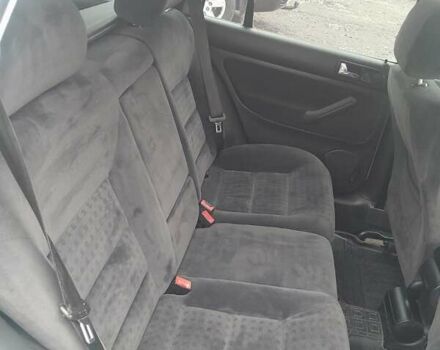 Серый Фольксваген Гольф, объемом двигателя 1.6 л и пробегом 200 тыс. км за 3500 $, фото 23 на Automoto.ua