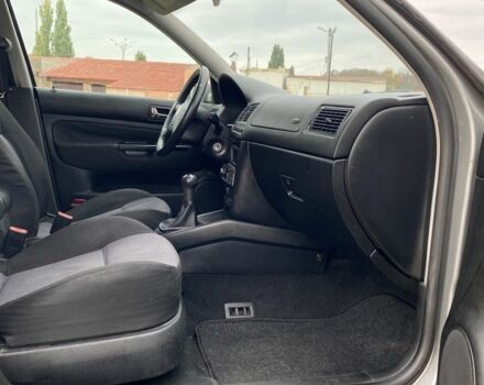 Сірий Фольксваген Гольф, об'ємом двигуна 1.6 л та пробігом 253 тис. км за 4150 $, фото 8 на Automoto.ua