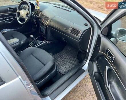 Сірий Фольксваген Гольф, об'ємом двигуна 1.6 л та пробігом 262 тис. км за 3600 $, фото 6 на Automoto.ua