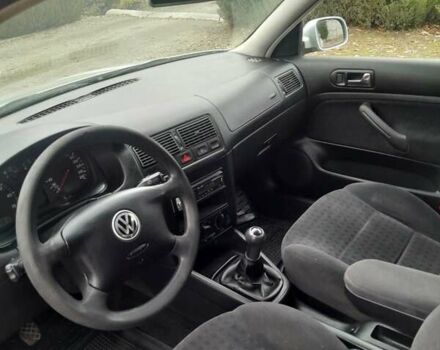 Серый Фольксваген Гольф, объемом двигателя 1.6 л и пробегом 200 тыс. км за 3500 $, фото 8 на Automoto.ua