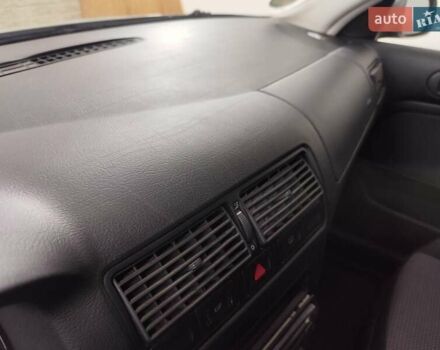 Серый Фольксваген Гольф, объемом двигателя 1.6 л и пробегом 262 тыс. км за 5000 $, фото 69 на Automoto.ua