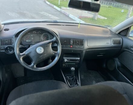 Серый Фольксваген Гольф, объемом двигателя 1.9 л и пробегом 400 тыс. км за 1500 $, фото 4 на Automoto.ua