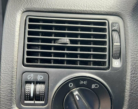 Серый Фольксваген Гольф, объемом двигателя 1.6 л и пробегом 239 тыс. км за 5400 $, фото 18 на Automoto.ua